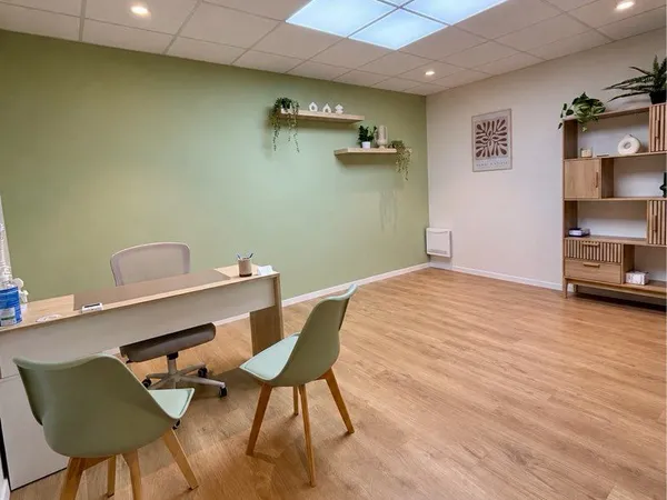 Salle de consultation à louer