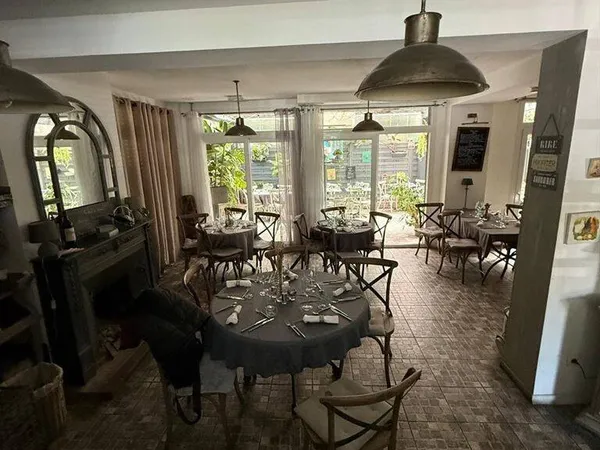 Boutique 2 pièces 336 m²