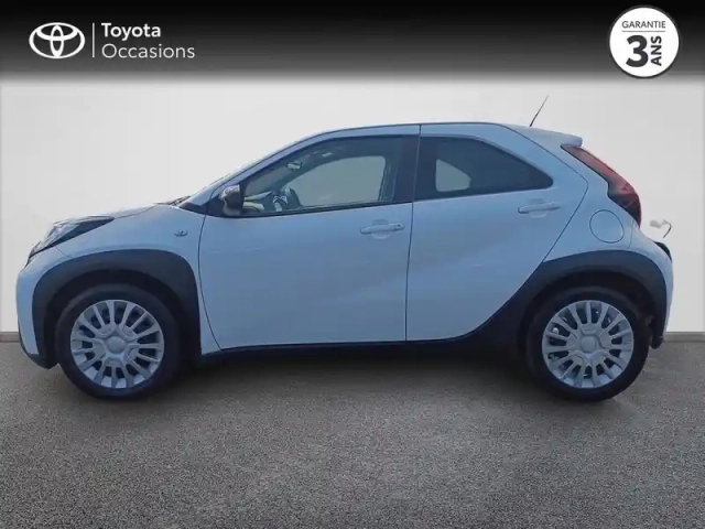 Toyota Aygo X 1.0 vvt-i 72ch dynamic s-cvt my23 — photo 3
