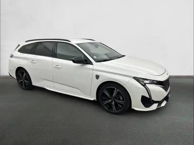 Peugeot 308 sw phev 225 e-eat8 — photo 3