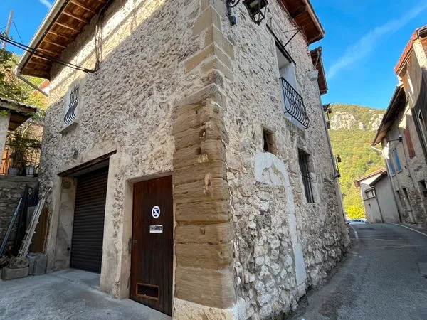 Maison de ville rénovée de 90m2
