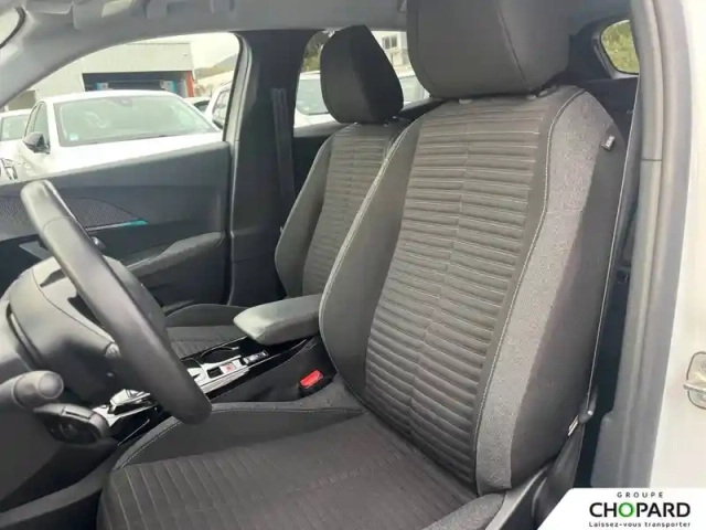 Peugeot 2008 electrique 136 ch — photo 64
