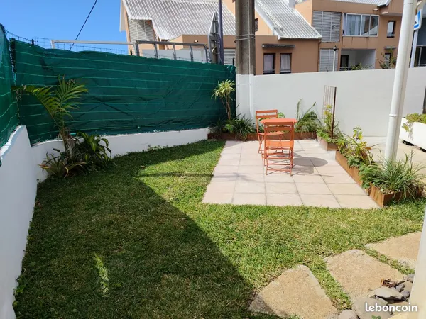 Appartement F2 meublé rdc jardin
