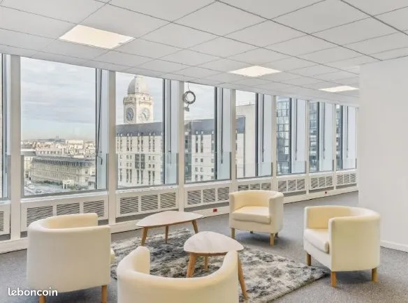 Bureaux 5 299 m²