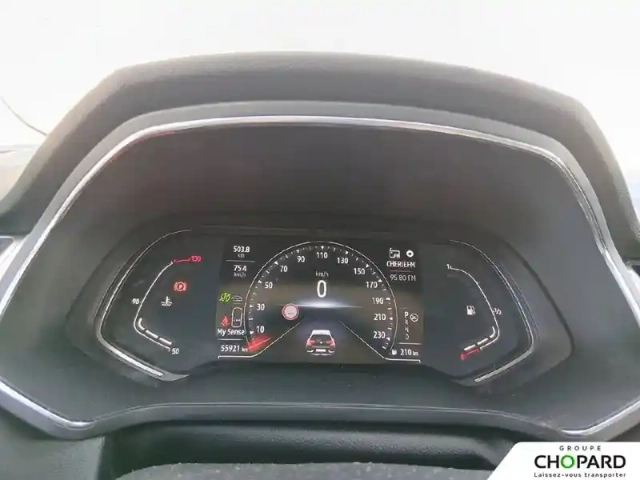 Renault Captur tce 140 edc — photo 19