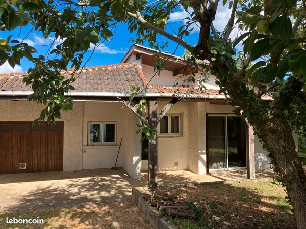 Maison 3 chambres avec grand jardin (Monplaisant) à la limite de Belvès