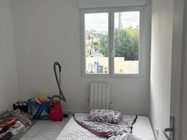 Chambre en colocation - 400 CC - Mantes la ville