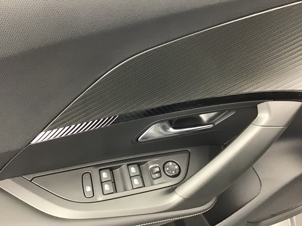 Peugeot 2008 — photo 9