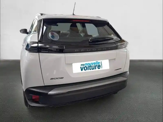 Peugeot 2008 hybrid 110 e-dcs6 — photo 5