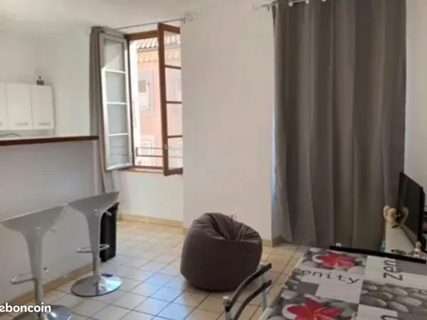 Studio 25 m² à louer - Centre-ville de Montélimar - Meublé et tout équipé