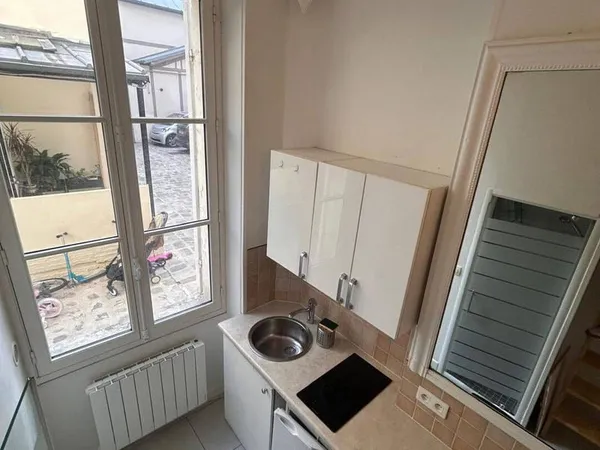 Appartement 1 pièce 9 m²
