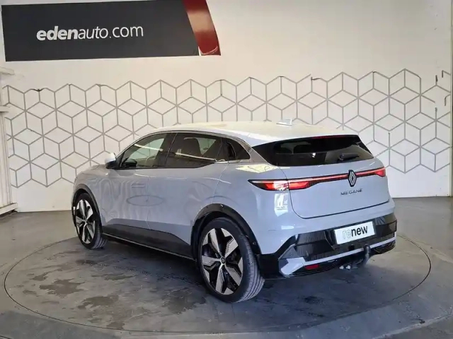 Renault Megane e-tech ev60 220 ch super charge — photo 111
