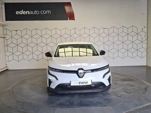 Renault Megane e-tech ev60 130ch optimum charge — photo 7