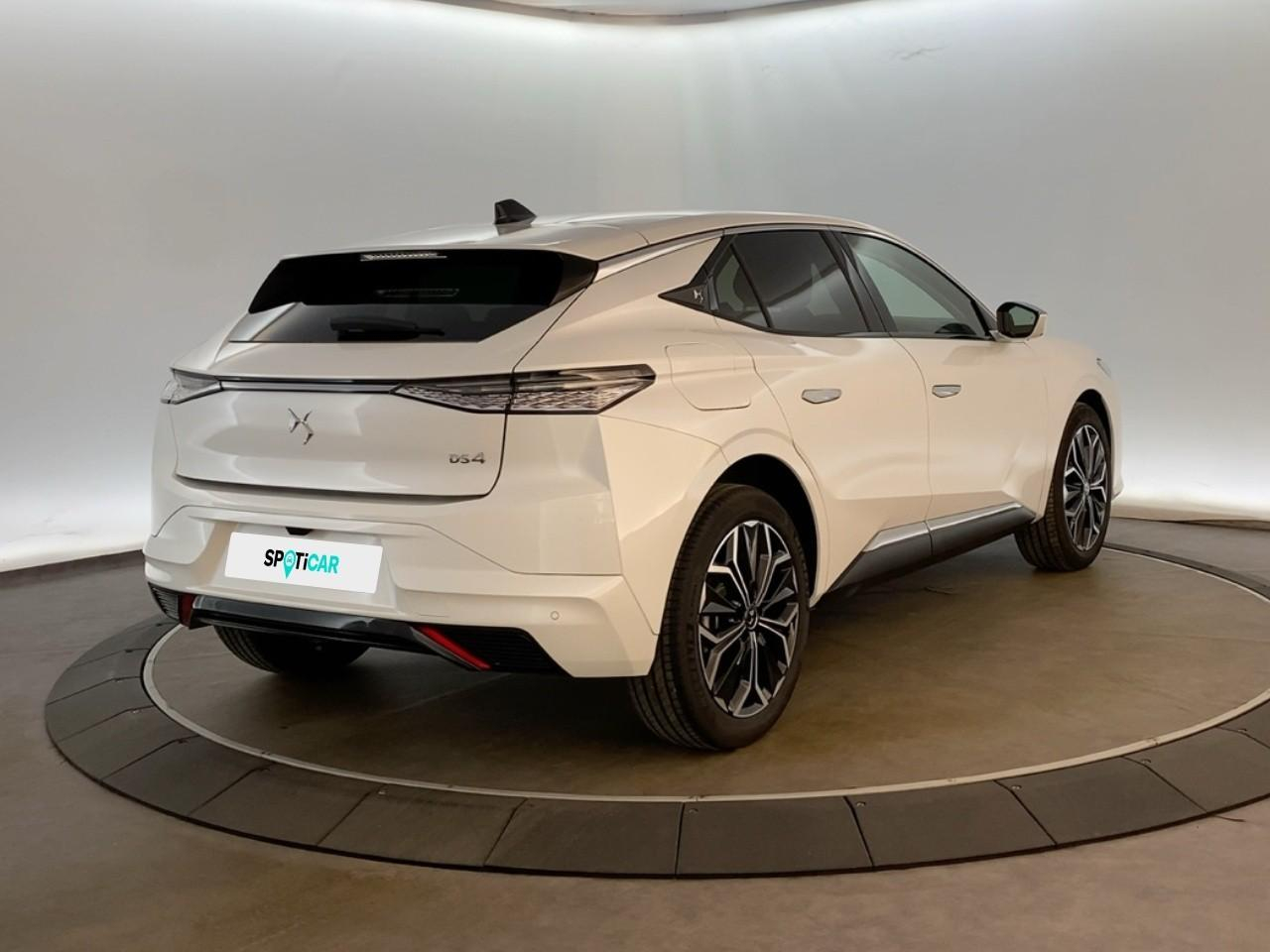 Ds Ds 4 bluehdi 130 eat8 etoile - alcantara — photo 7