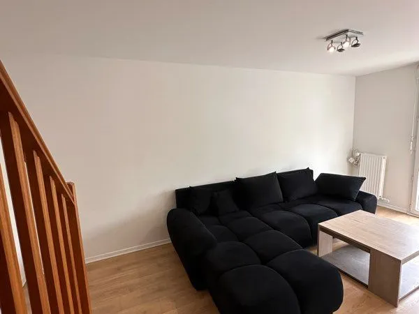Chambre en colocation - Duplex 3 ch / 2 SDB - Gare Trappes