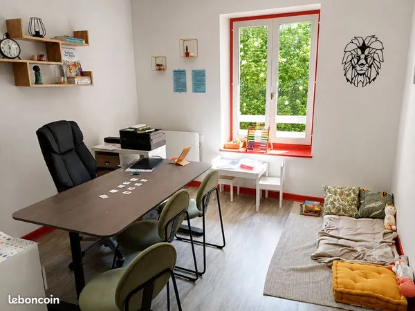 Bureau professionnel à louer — Cabinet interdisciplinaire