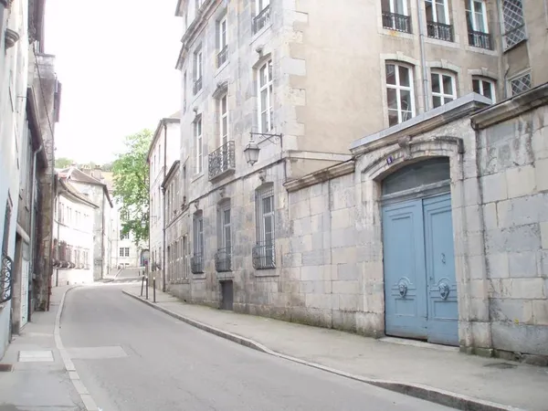 Chambre de 10m2 à louer sur Besançon