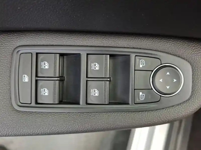 Renault Clio sce 65 — photo 16