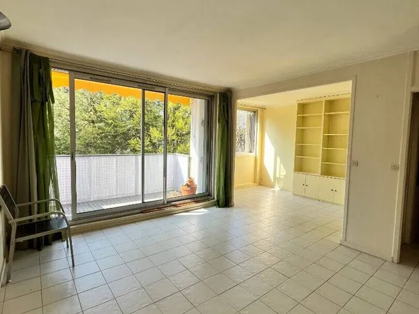 Appartement 5 pièces 77 m²