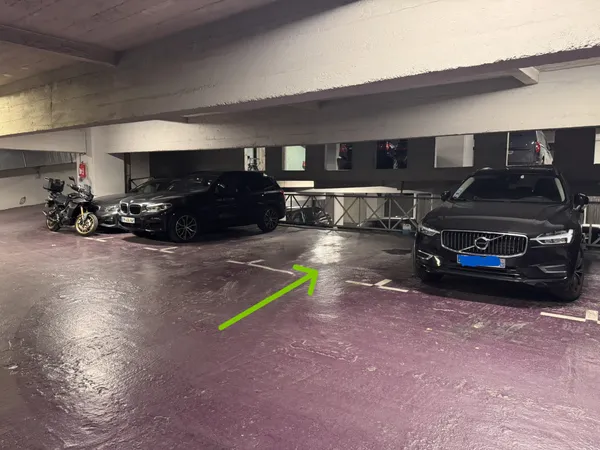 Vends Parking PARIS 9e