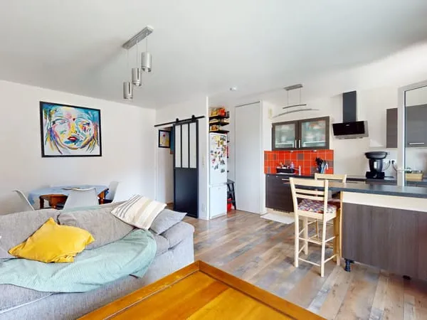 Appartement de Type 3, proche commodités, à L'Hermitage 35590