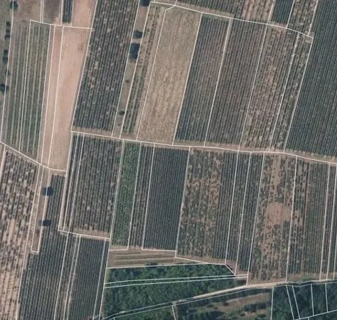 Terrain naturel 5 310 m² en bordure de la vallée de la Charente - Bourg-Charente (16)