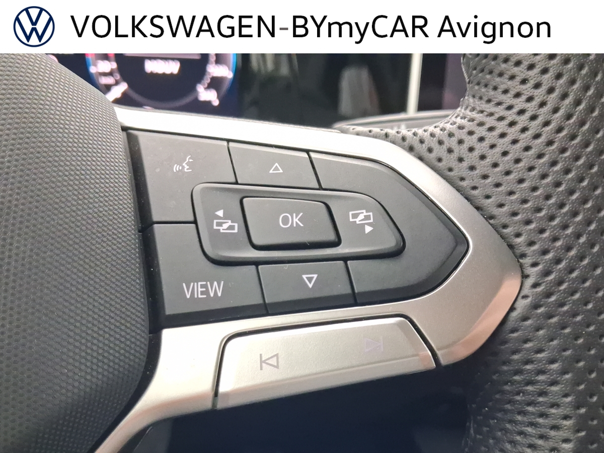Volkswagen Golf 1.5 eTSI EVO2 116 DSG7 — photo 42