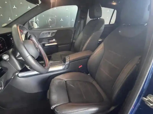 Mercedes Gla 200 d amg line — photo 34