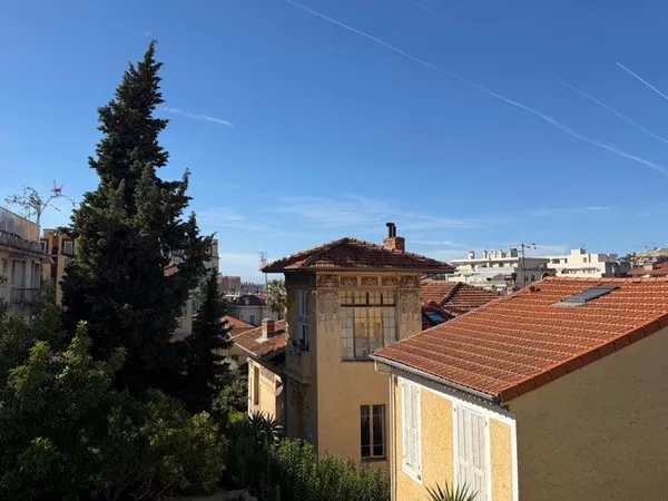 Appartement 3/4 pièces - 80 m² - Nice, quartier Chambrun/Poètes