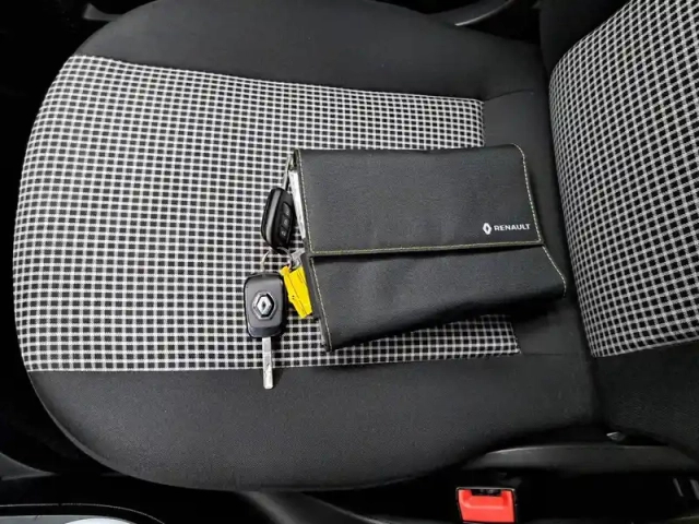 Renault Twingo iii sce 65 - 20 — photo 36