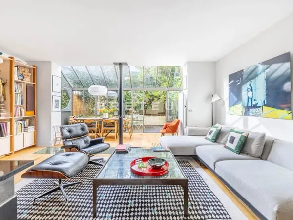 Appartement 3 pièces 122 m²
