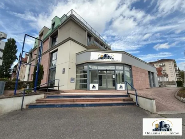 Local 325 m²