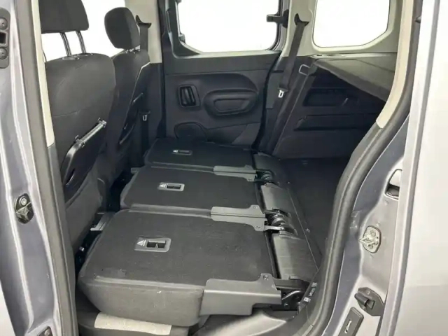 Citroën Berlingo e- taille m 136 ch 100 kwh automatique — photo 38