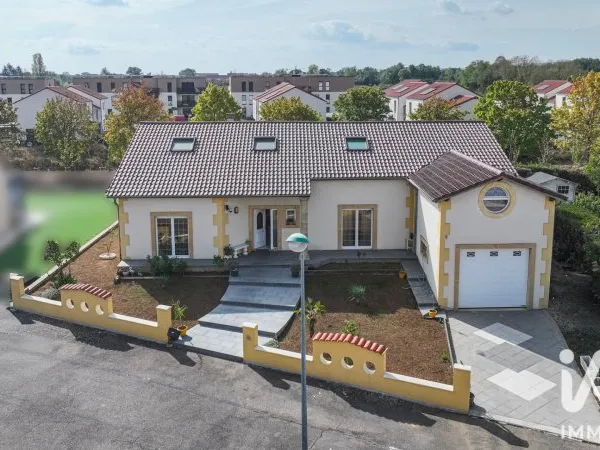 Maison 7 pièces 245 m²