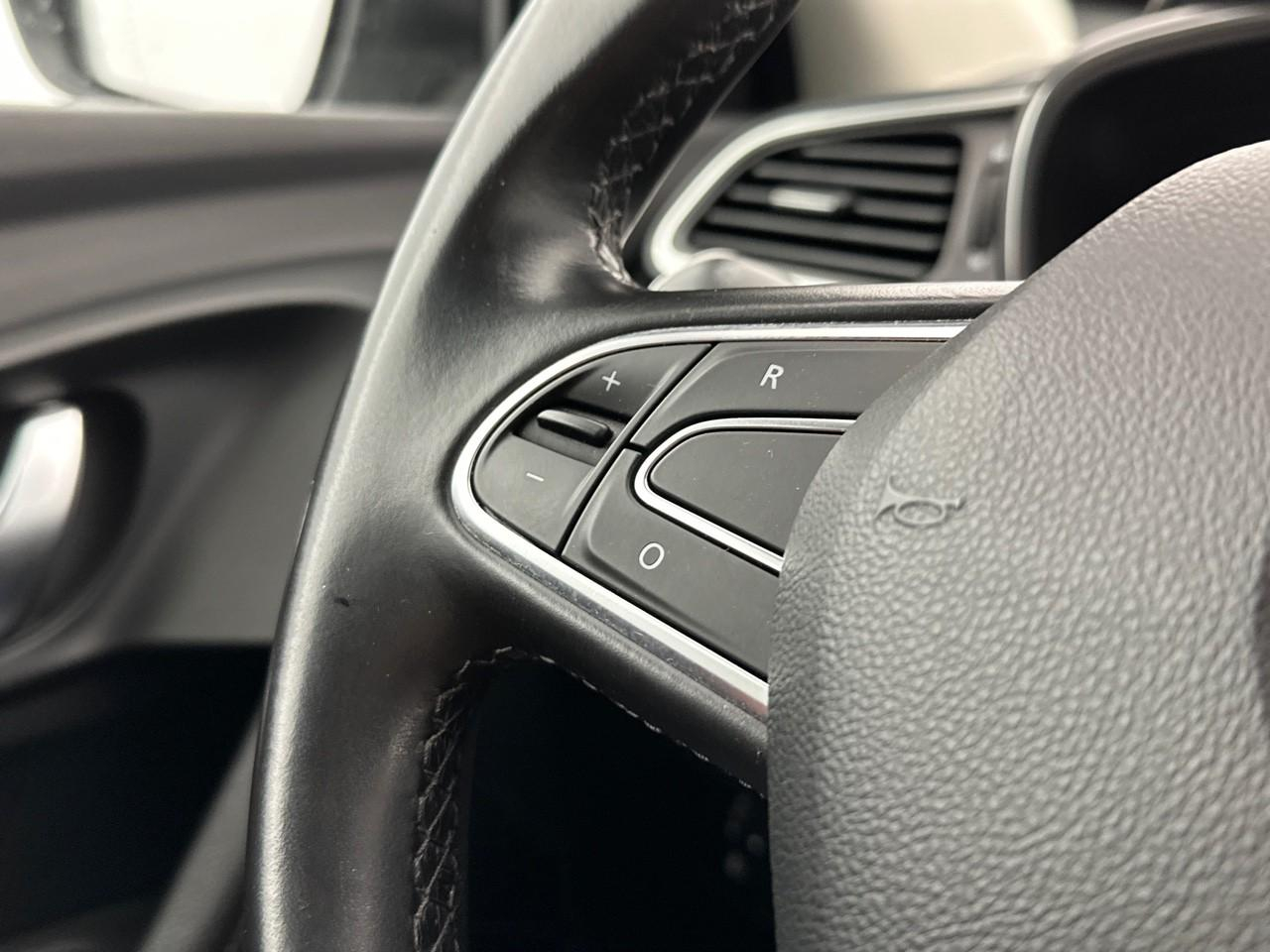 Renault Kadjar tce 140 fap edc sl graphite — photo 18