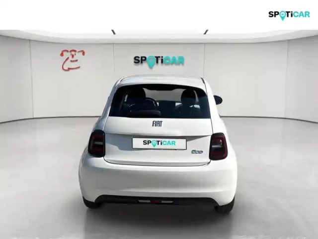 Fiat 500 e 118ch my23 — photo 4