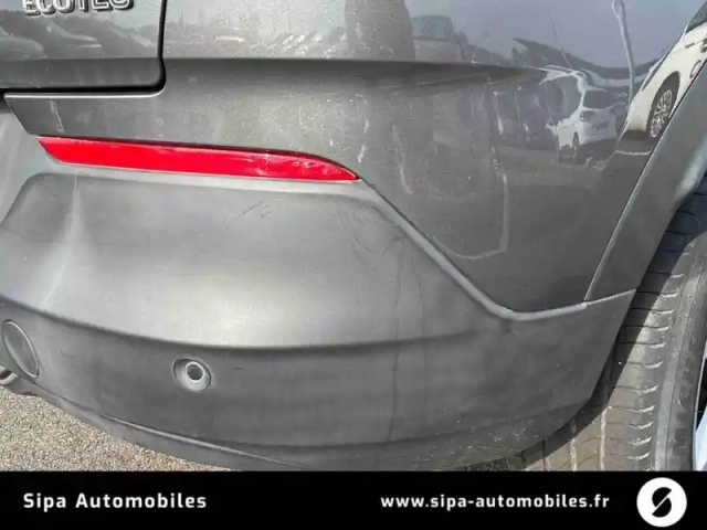 Opel Grandland X 1.2 turbo 130 ch — photo 24