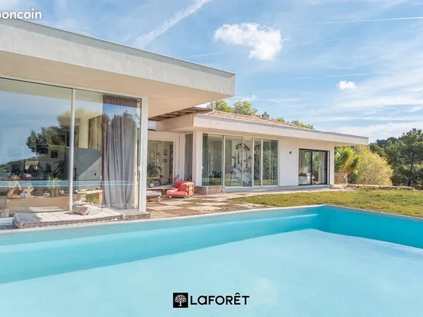 Maison 3 pièces 202 m²