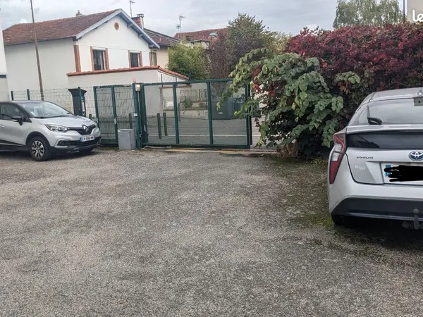 Loue parking