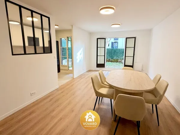 Appartement meublé lumineux avec parking privatif