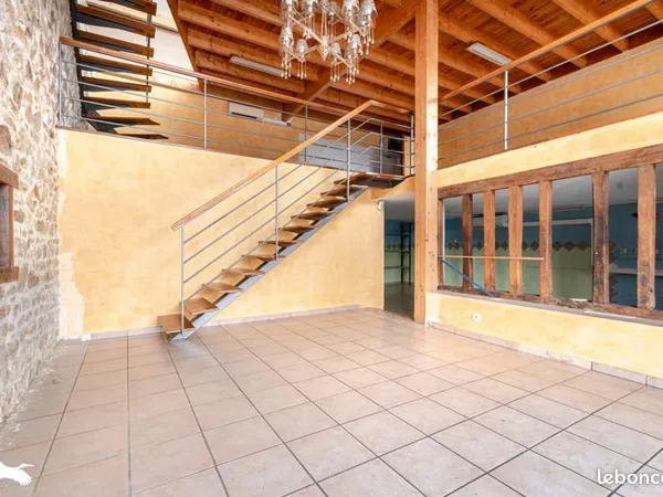 Maison 4 pièces 155 m²