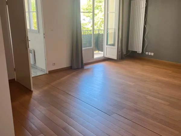 À Plaisir Appartement T2 à louer . Bonnes prestations