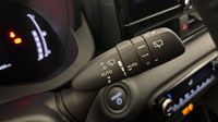 Toyota Yaris 116h Design 5p MC24 — photo 24