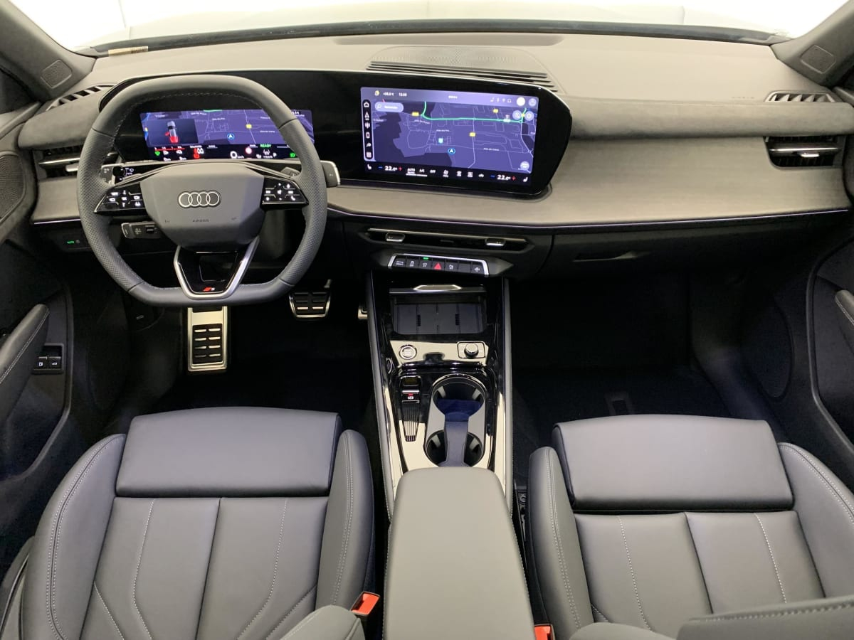 Audi Q3 Sportback — photo 12