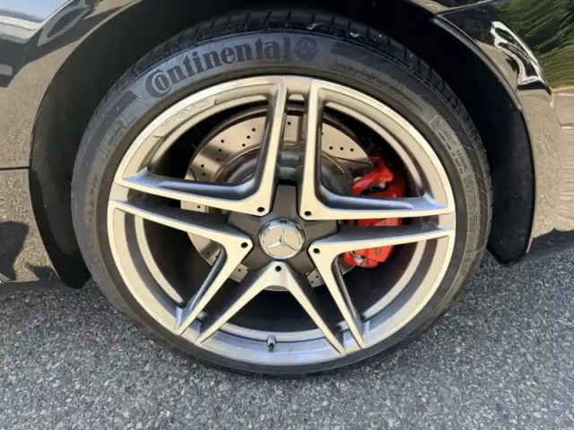 Mercedes Classe C amg c 63 s — photo 11
