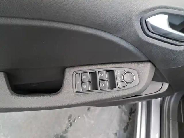 Renault Clio tce 90 — photo 27