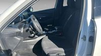 Peugeot 2008 1.2 PureTech 130ch S&S Style EAT8 — photo 9