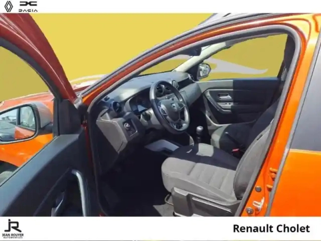 Dacia Duster 1.5 blue dci 115ch prestige + 4x2 — photo 3