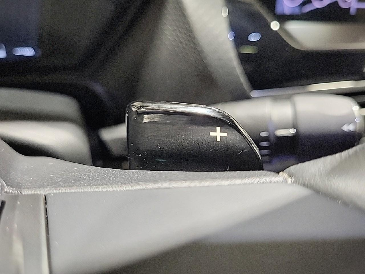 Citroën C5 X hybride rechargeable 225 e-eat8 max — photo 18