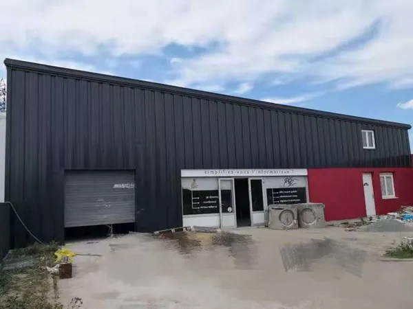 A vendre local d'activité de 365m² env. à Nantes